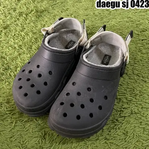 260 크록스 올터레인 라인드 클로그 샌들