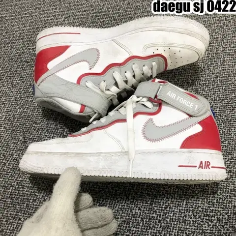 255 나이키 에어포스1 미드 애슬레틱클럽 스니커즈 운동화