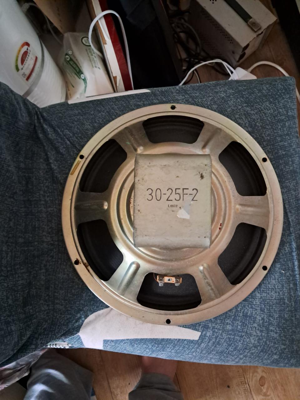 알리코 12인지스피커 하나 팔아요