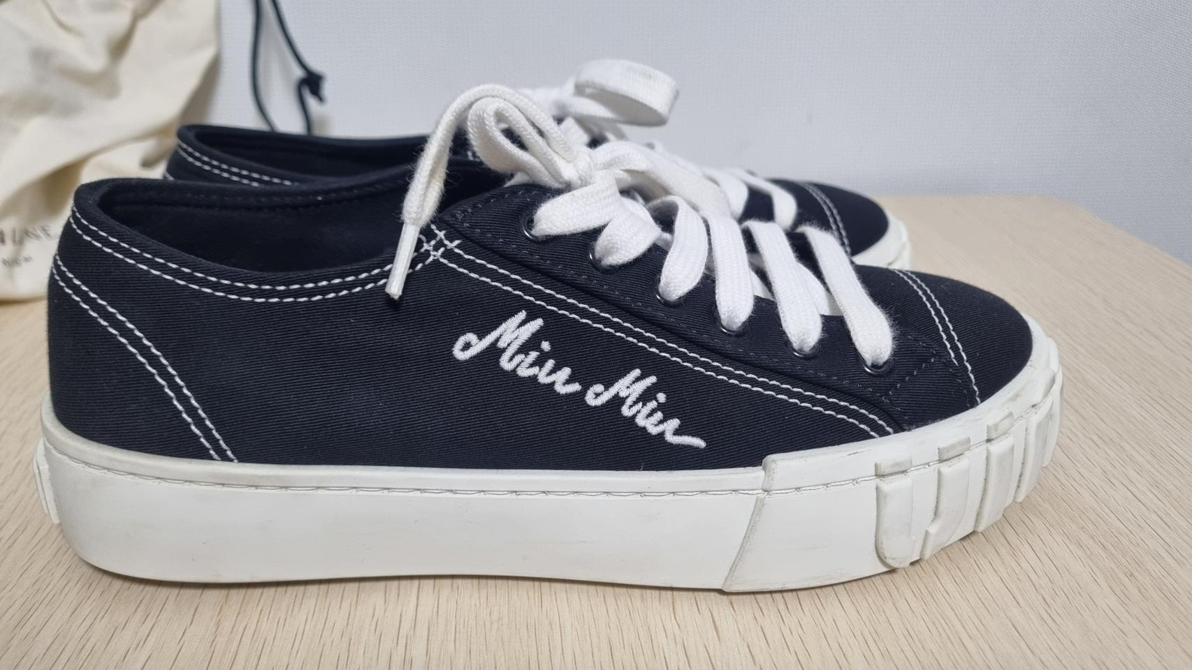 미우미우 스니커즈 37.5
