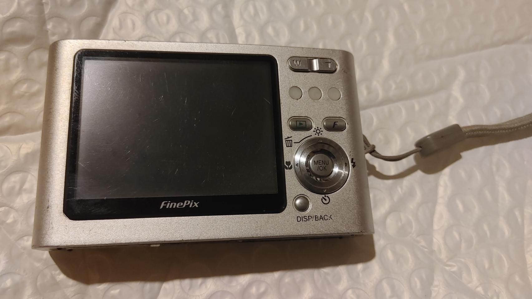 파인픽스 Z1  카며라