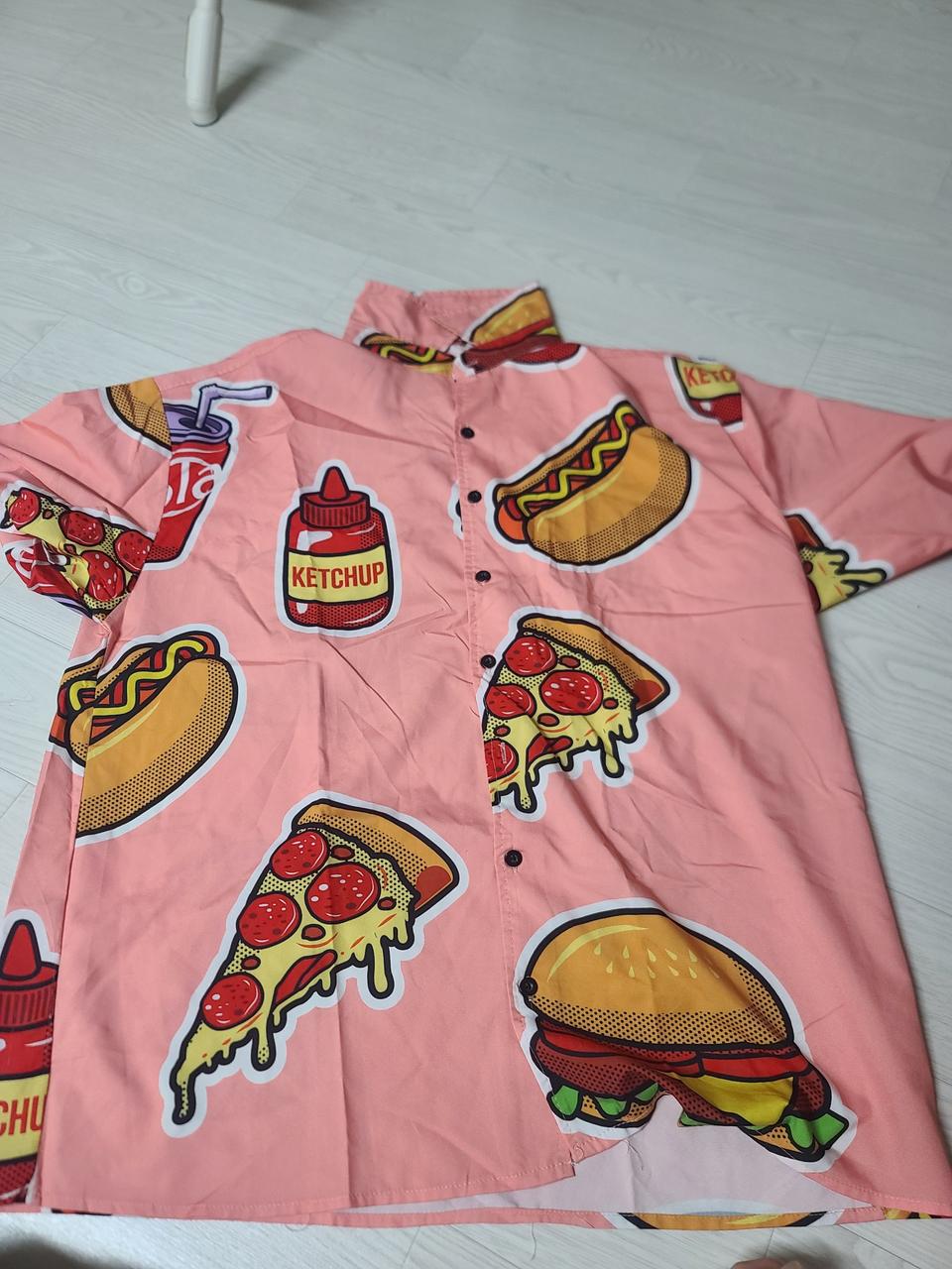ktt 패스트푸드 패턴 핑크 반팔셔츠 상태a 팝니다.어깨63 가슴66
