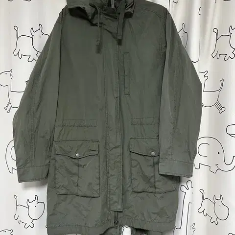 유니클로 라이트 야상자켓