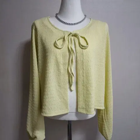 <새상품>(고퀄/국산)올록볼록 엠보 지지미 봄여름 가디건 블라우스