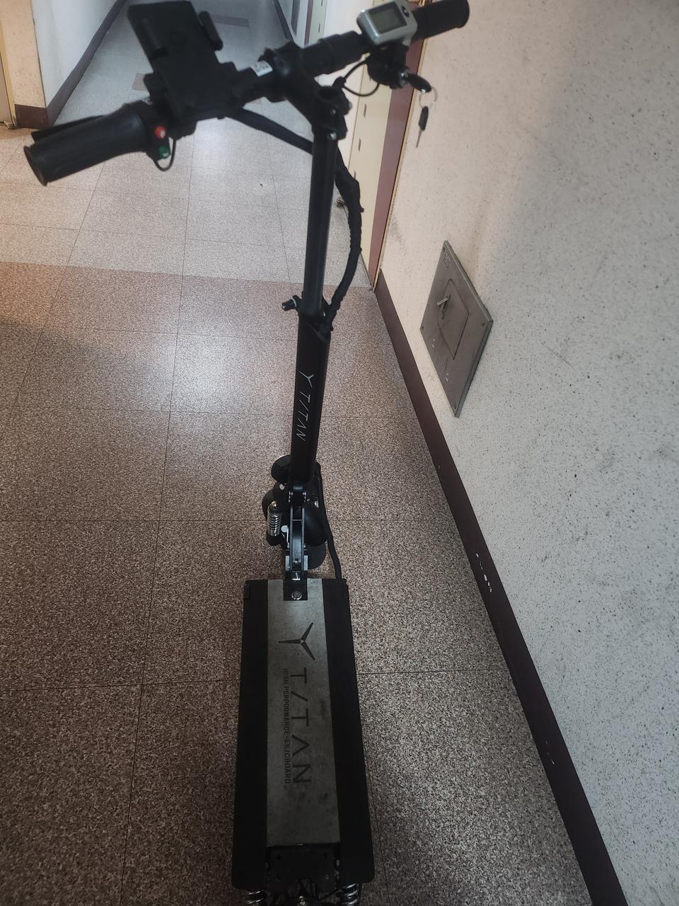 킥보드 타이탄미니top