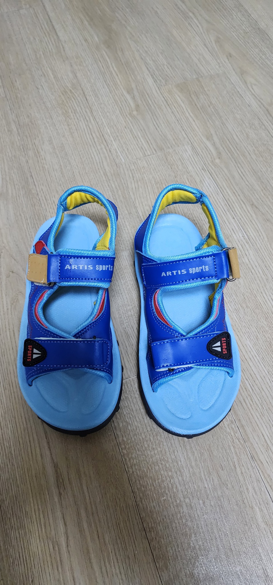 키즈 샌들 판매합니다(새상품)