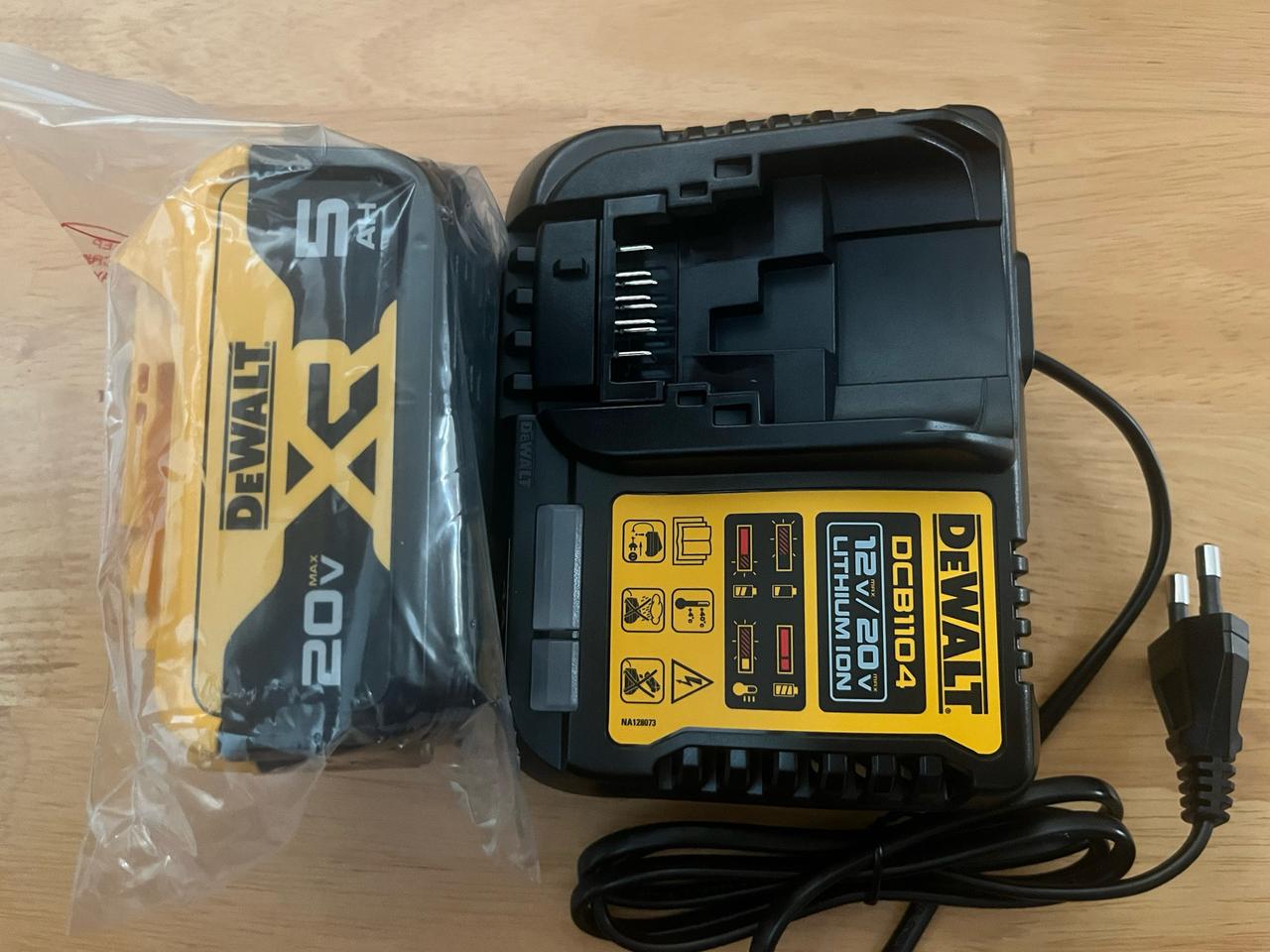 디월트배터리,충전기