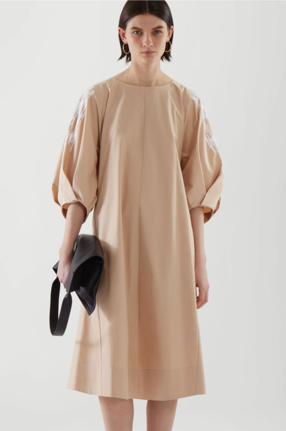 코스 볼륨소매 원피스