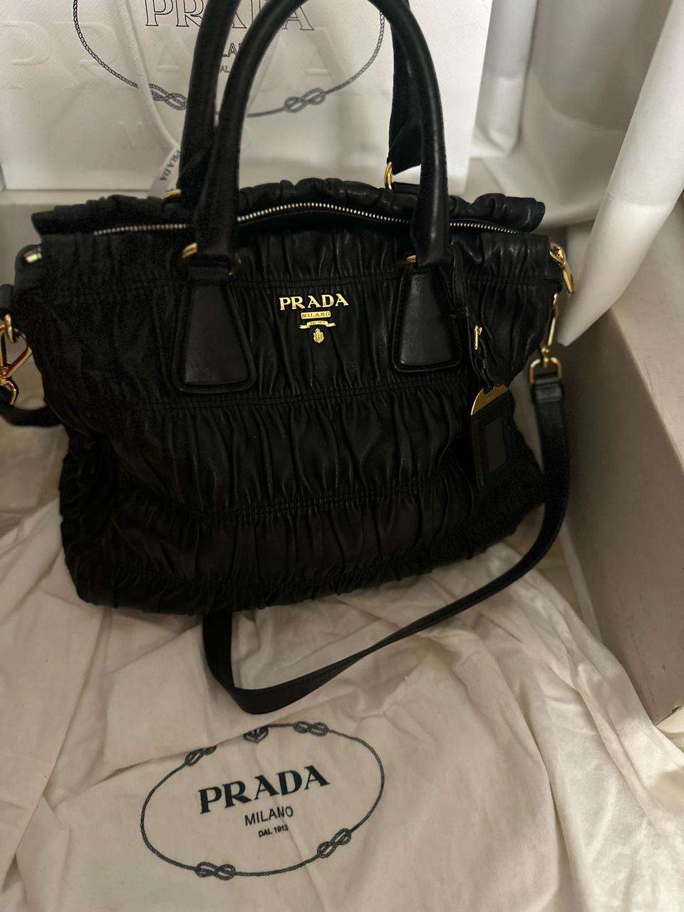 정품 프라다 핸드백 겸 크로스백