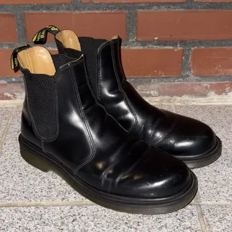 닥터마틴 2976 첼시부츠 블랙 스무스 270 EU42