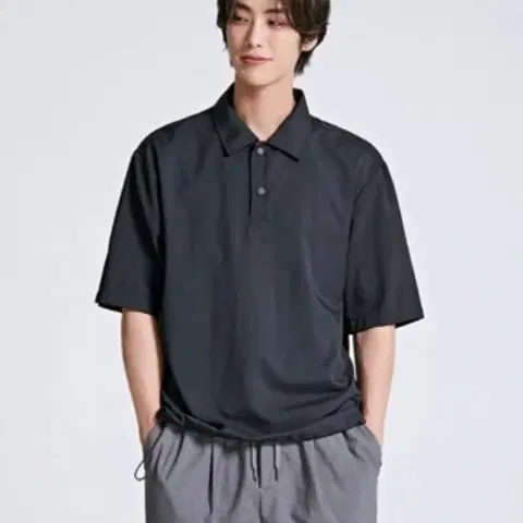 스파오 반팔 바람막이 카라티