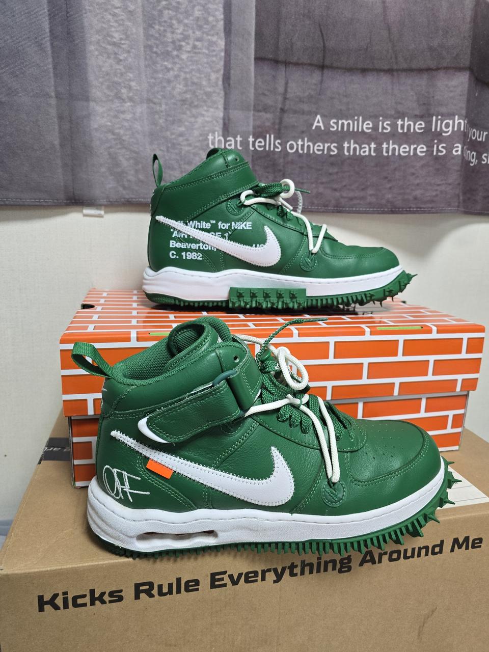 나이키 X 오프화이트  에어포스 1 미드 SP래더 파인 그린 (275)