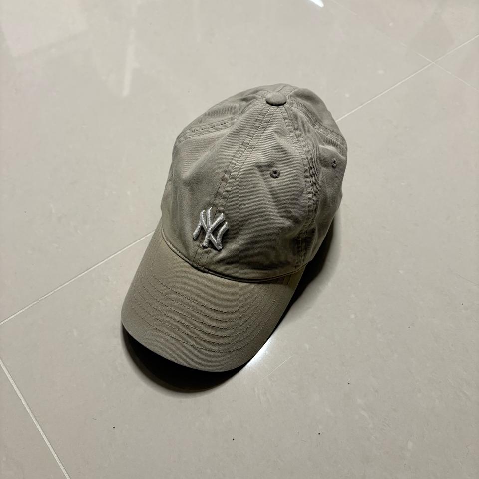 정품 MLB 양키즈 베이지 볼캡 엠엘비 모자