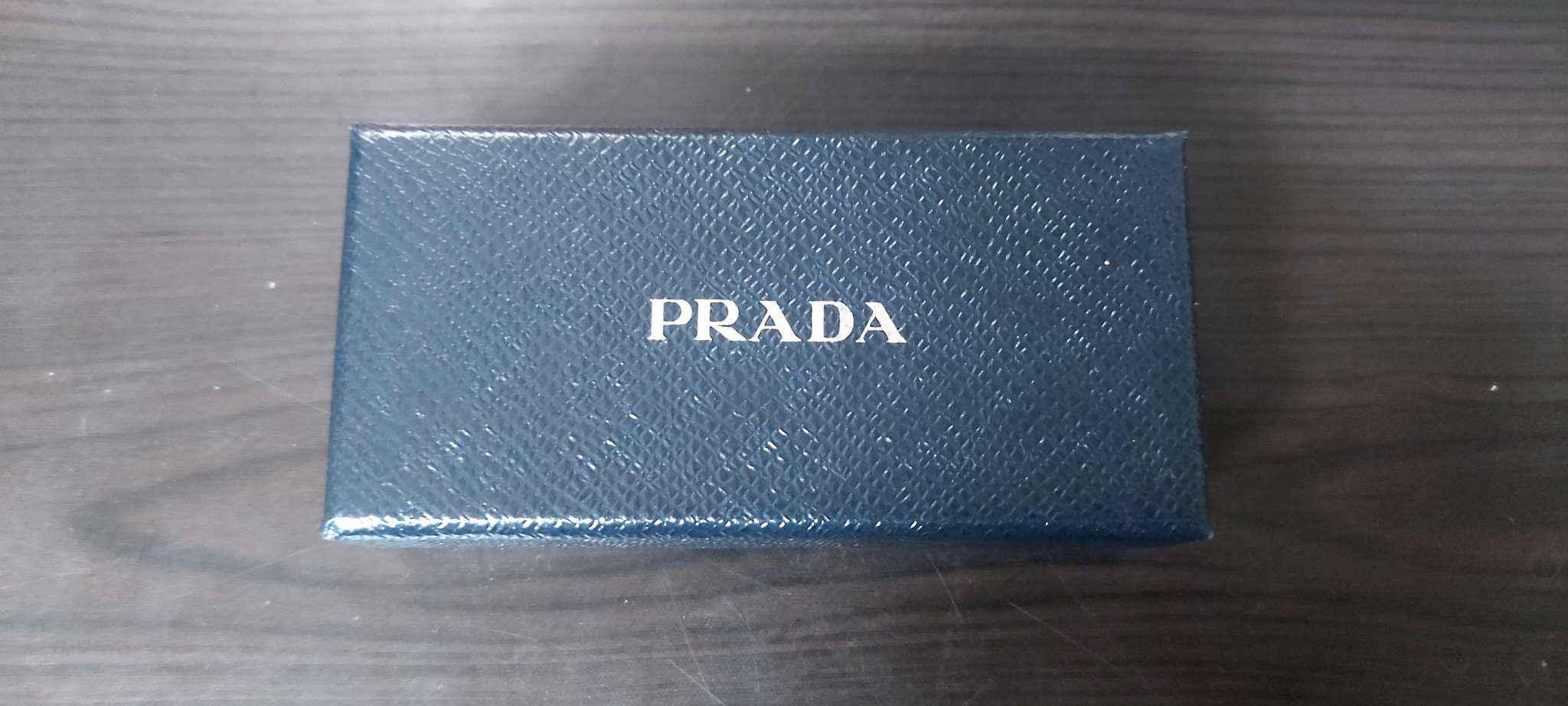 부산 )  프라다 로봇  에드워드 키링  키홀더