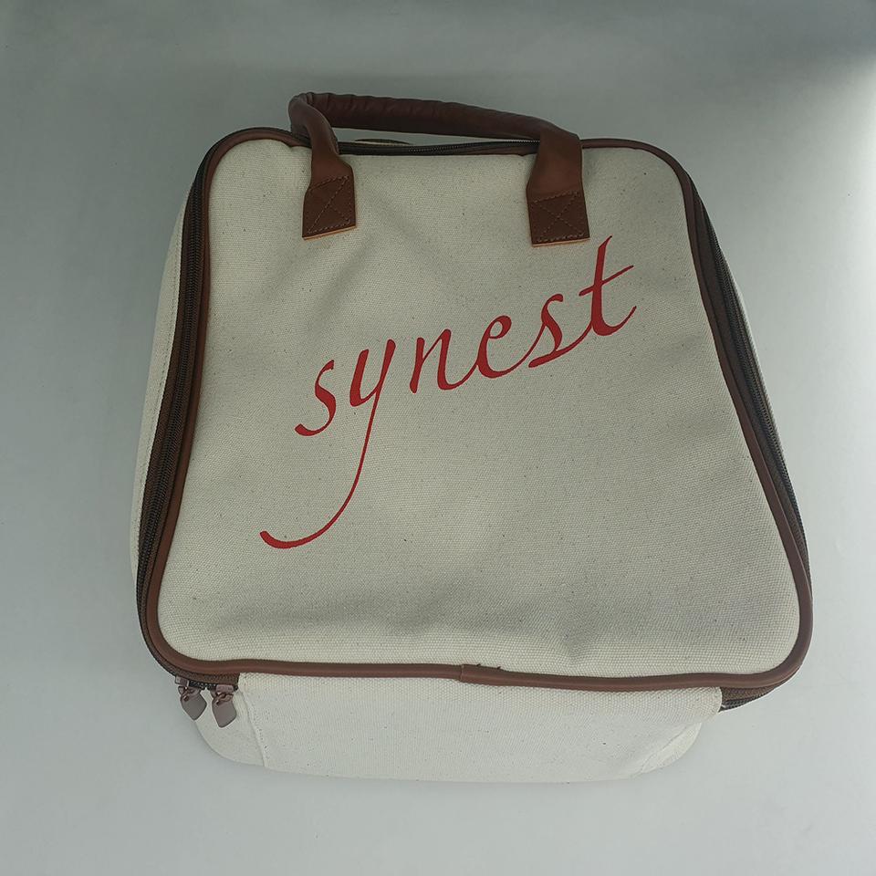 Synest 런치백 새상품