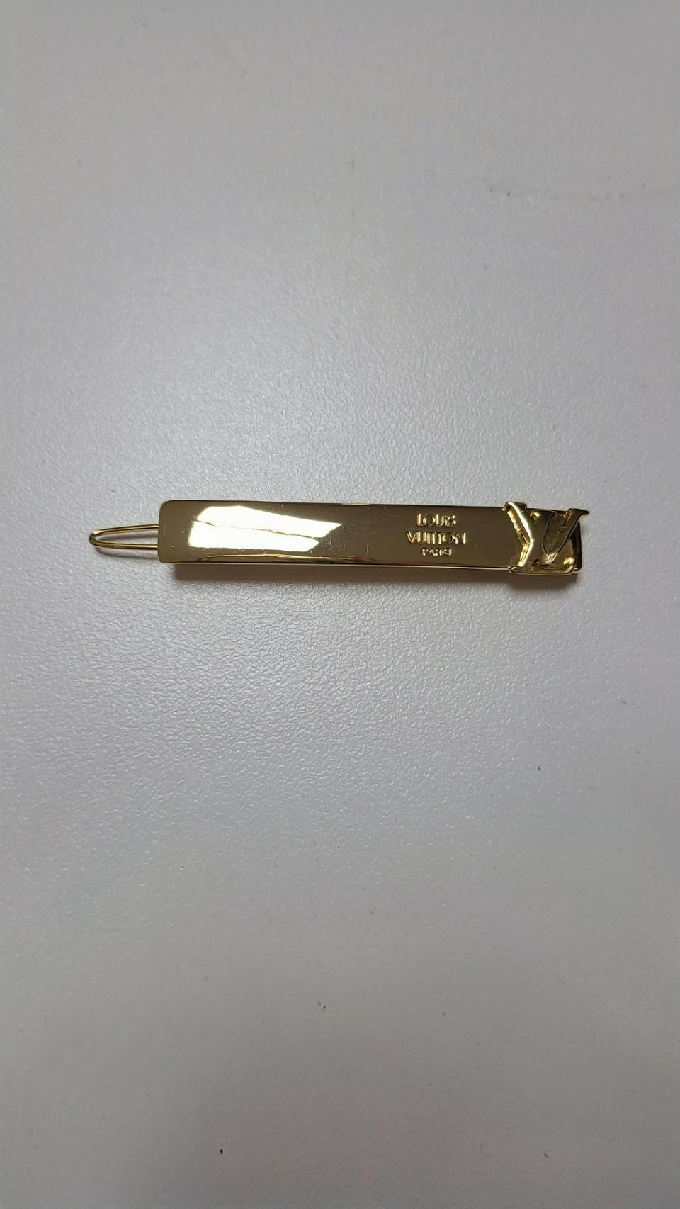 (새상품) 루이비통 수동핀 6cm