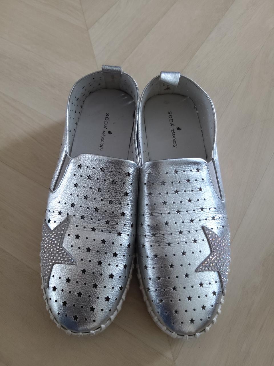 SODA  여성  슬림온  가죽 240