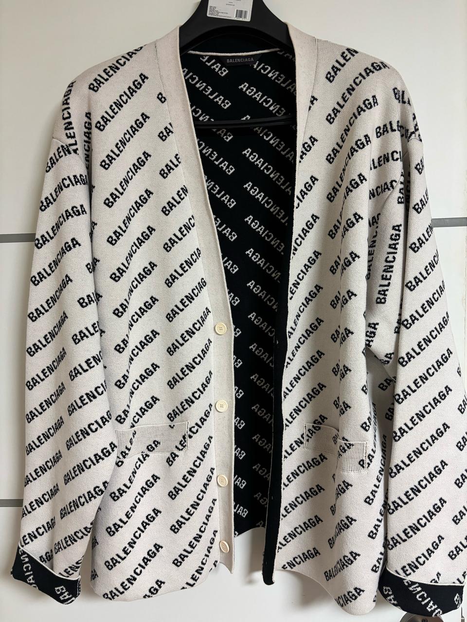 발렌시아가 올오버 가디건