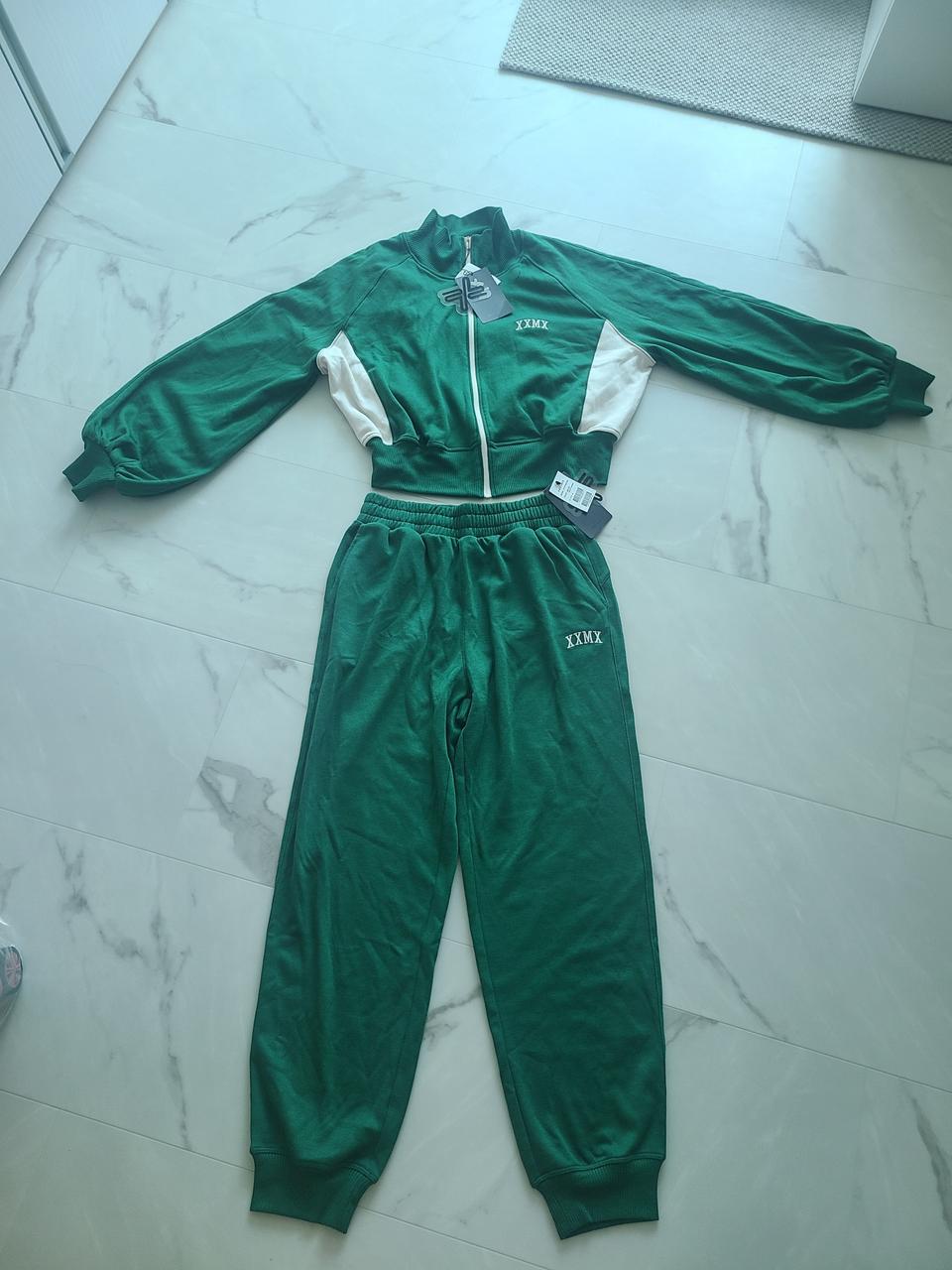 젝시믹스 트레이닝복 세트