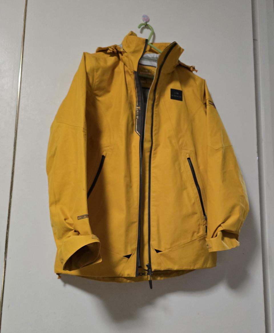 아이더 제니엄 바람막이 S 옐로우