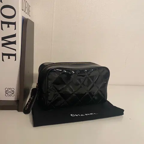 CHANEL / 빈티지 샤넬 3번대 블랙 페이던트 베니티 코스메틱 파우치
