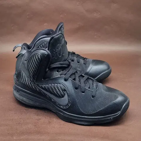 나이기 르브론9 농구화 275,