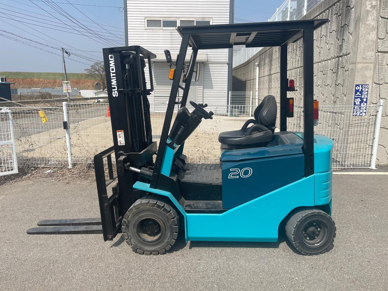 스미토모 2톤 전동(카운터) 지게차 판매합니다.