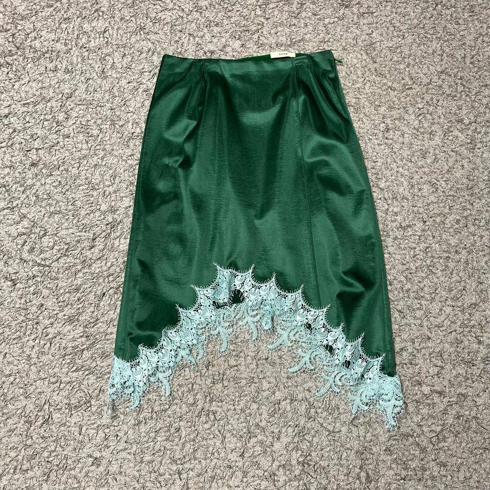 시스템 새틴 레이스 스커트