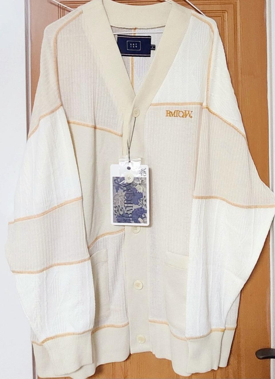 로맨틱 클라우드 가디건  가슴둘레 130(남녀공용)