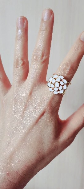 화이트 플라워 반지겸 스카프 클립~ 새상품