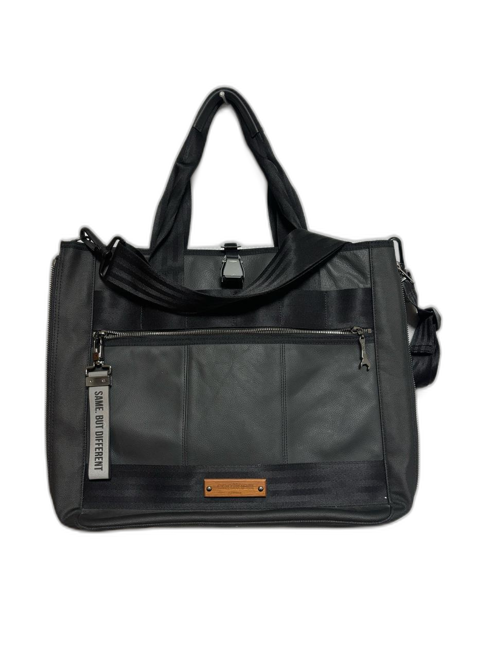 CONTINEW 컨티뉴 도트백 남성가방