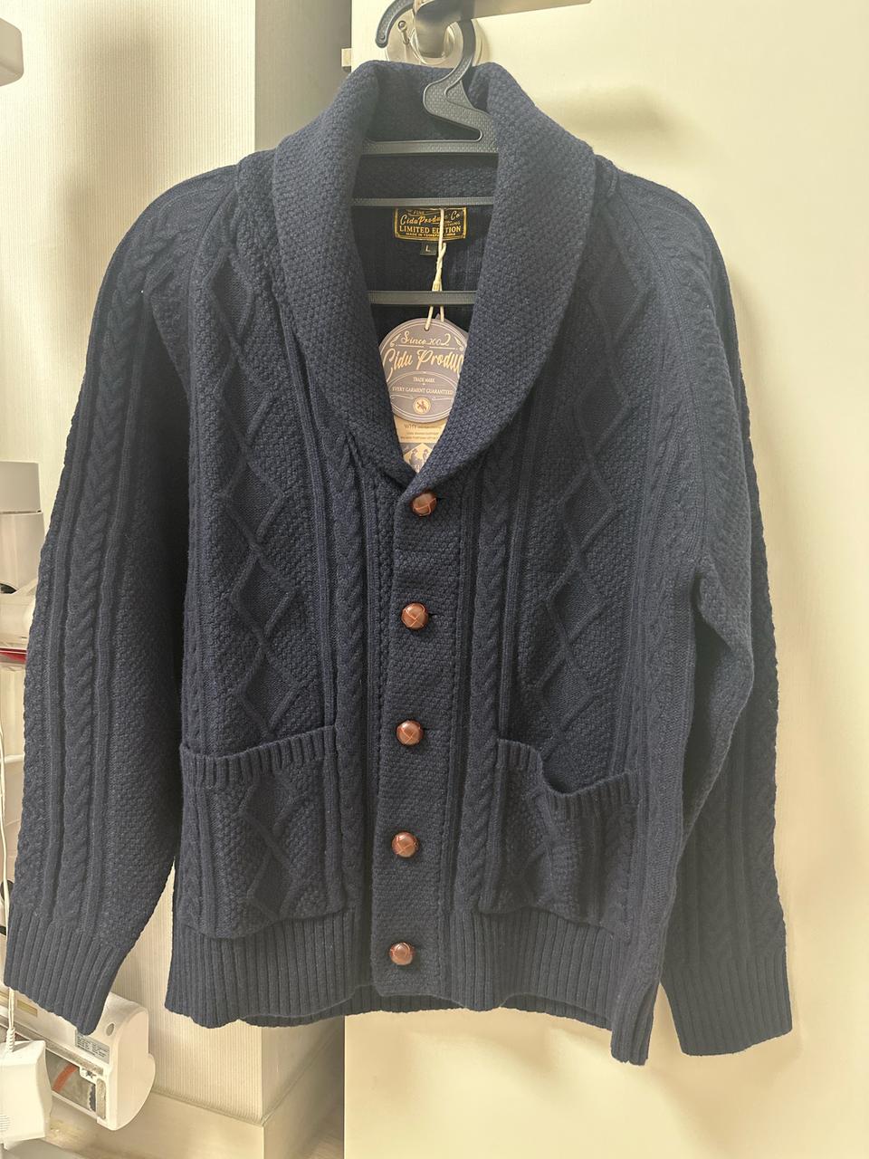 네이비 가디건 L (따뜻하고 고급스러운 스웨터)