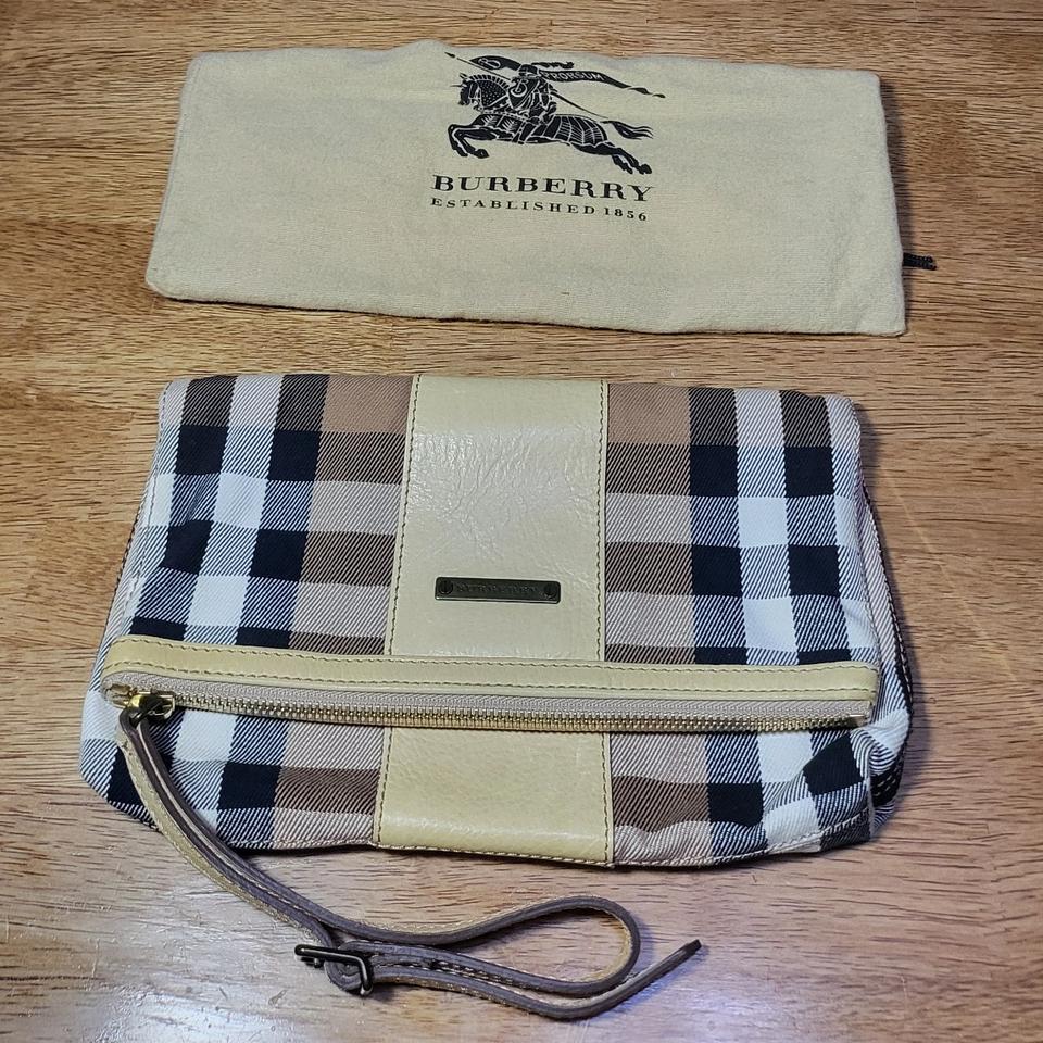 버버리 정품 클러치. 접이식. 상태최상