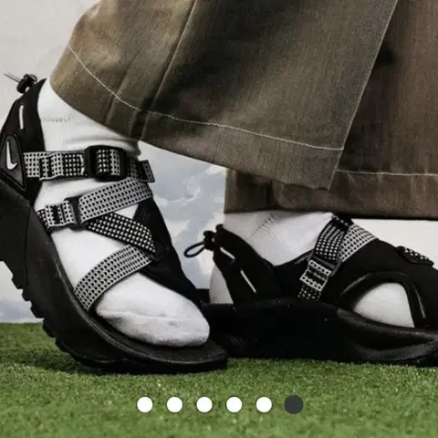 새상품)나이키 오네온타 트레킹 샌들 우먼 280 맨 275