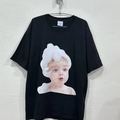 아크메드라비 반팔