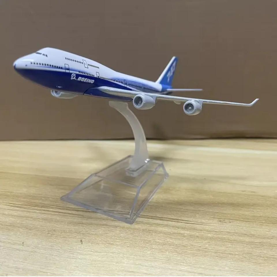 (금속) 보잉 747 항공기 모형(피규어) 팝니다.