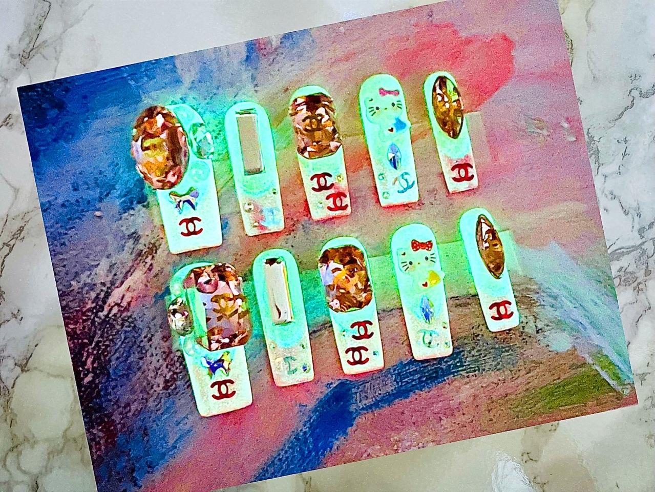 야광) 샤넬&헬로키티 콜라보네일