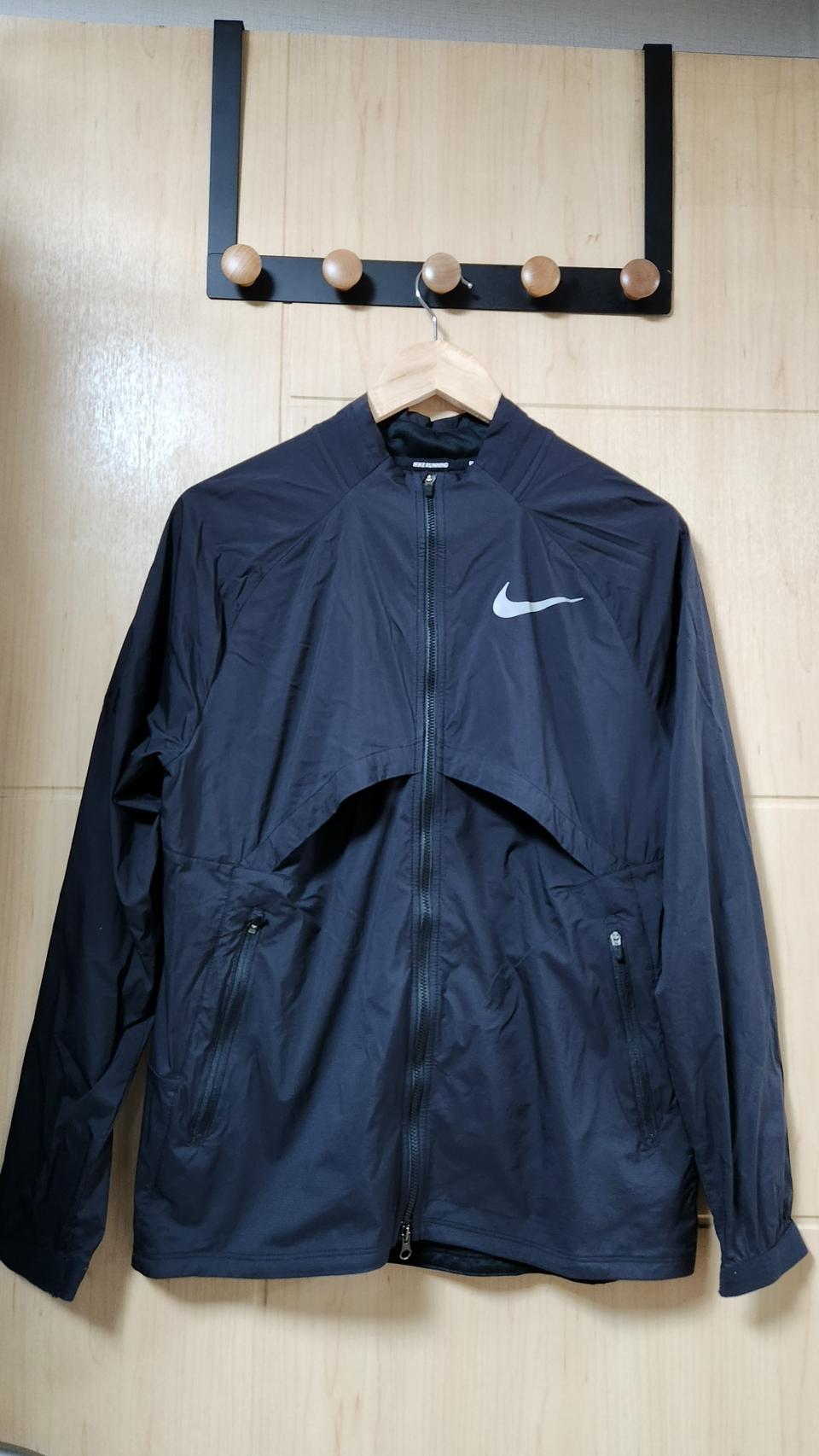 나이키 여성 러닝 재킷 팩커블 포켓 블랙 M