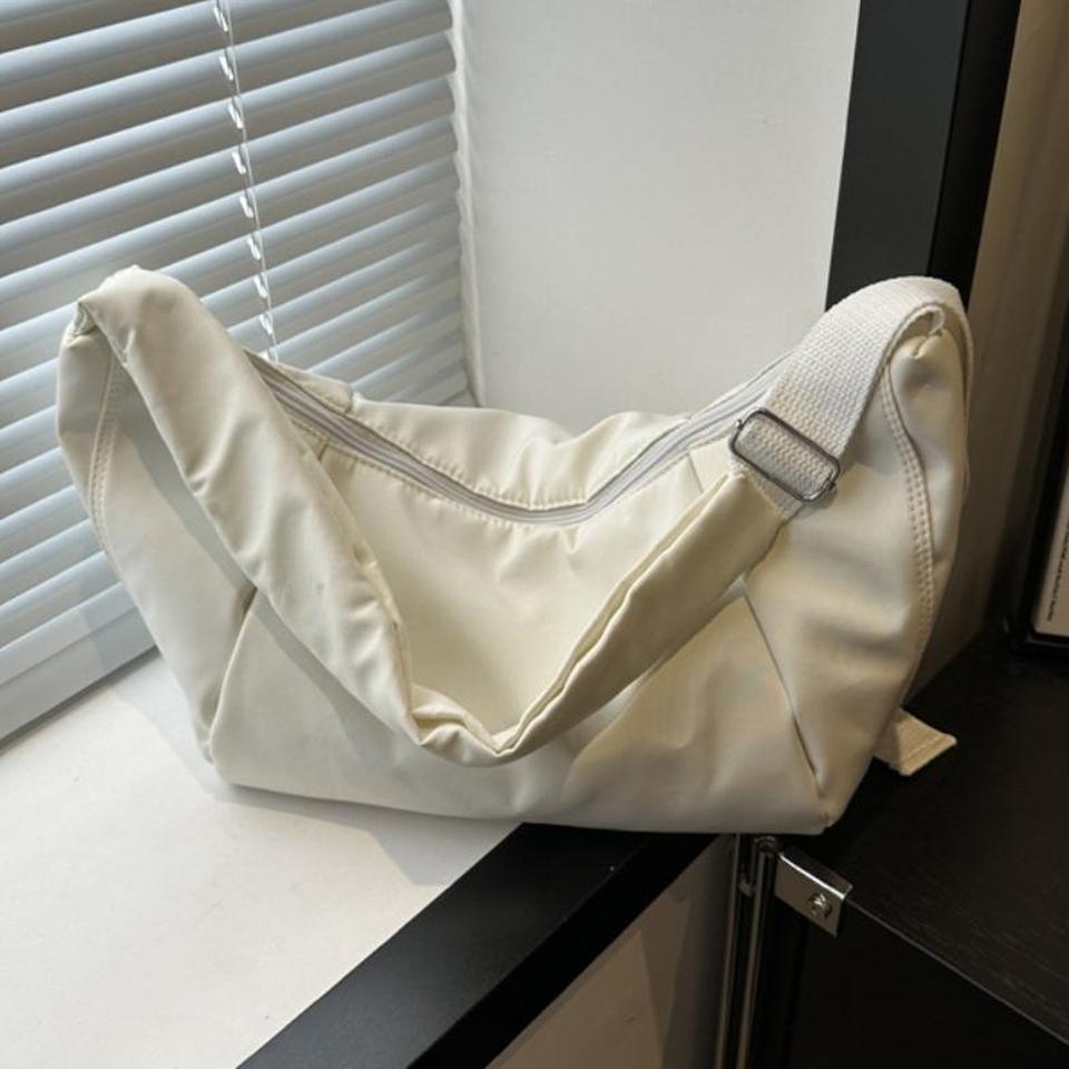 여성용 가벼운 경량 심플 숄더백 화이트 크로스백 보부상백 