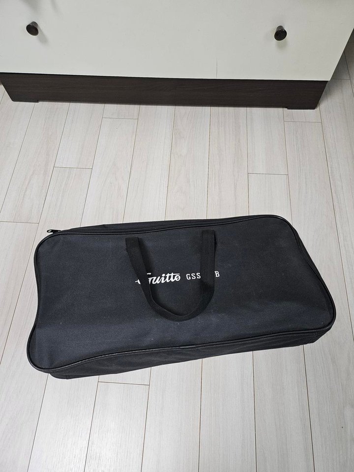 색소폰 물품 들