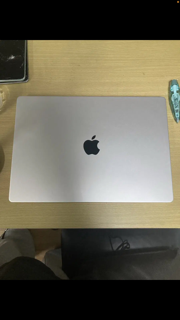 맥북 프로 16 m4 실버