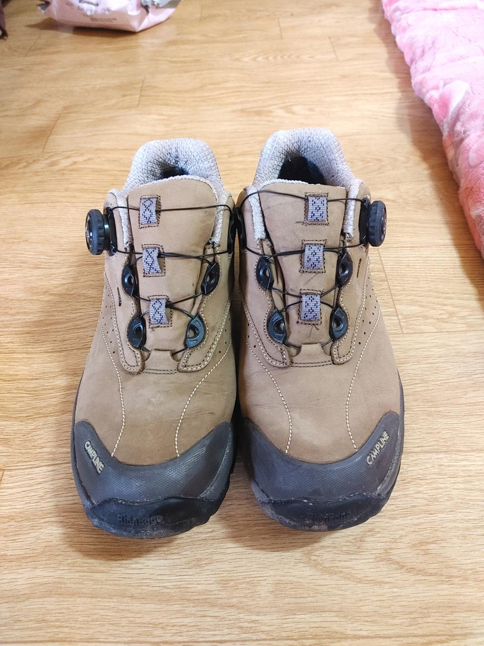 캠프라인 고어택스 등산화260사이즈