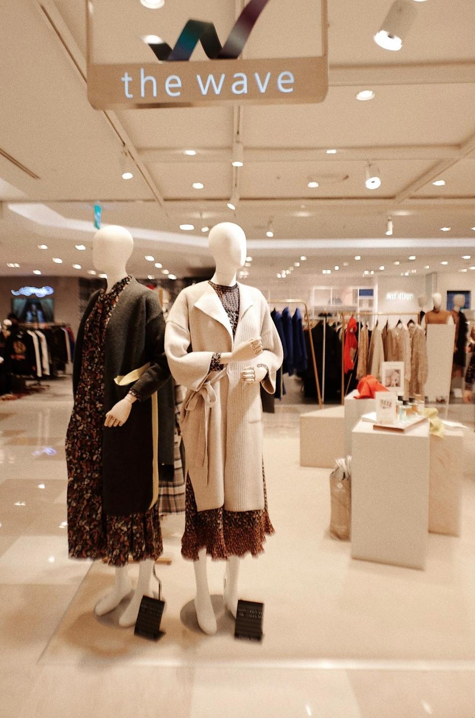 구해요~써스데이아일랜드 프리미엄 가디건