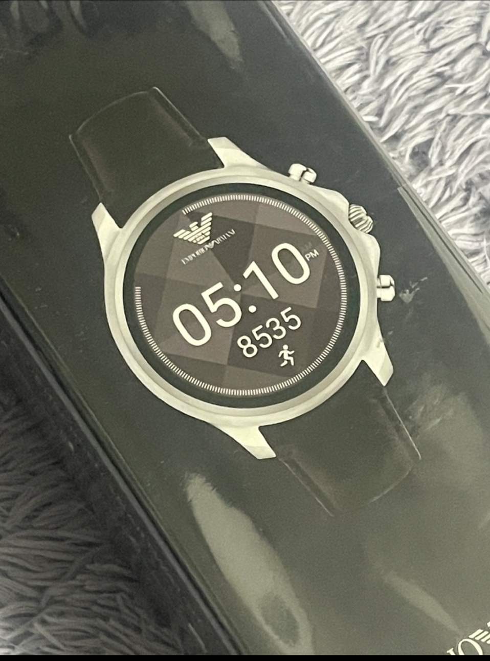 알마니 스마트워치