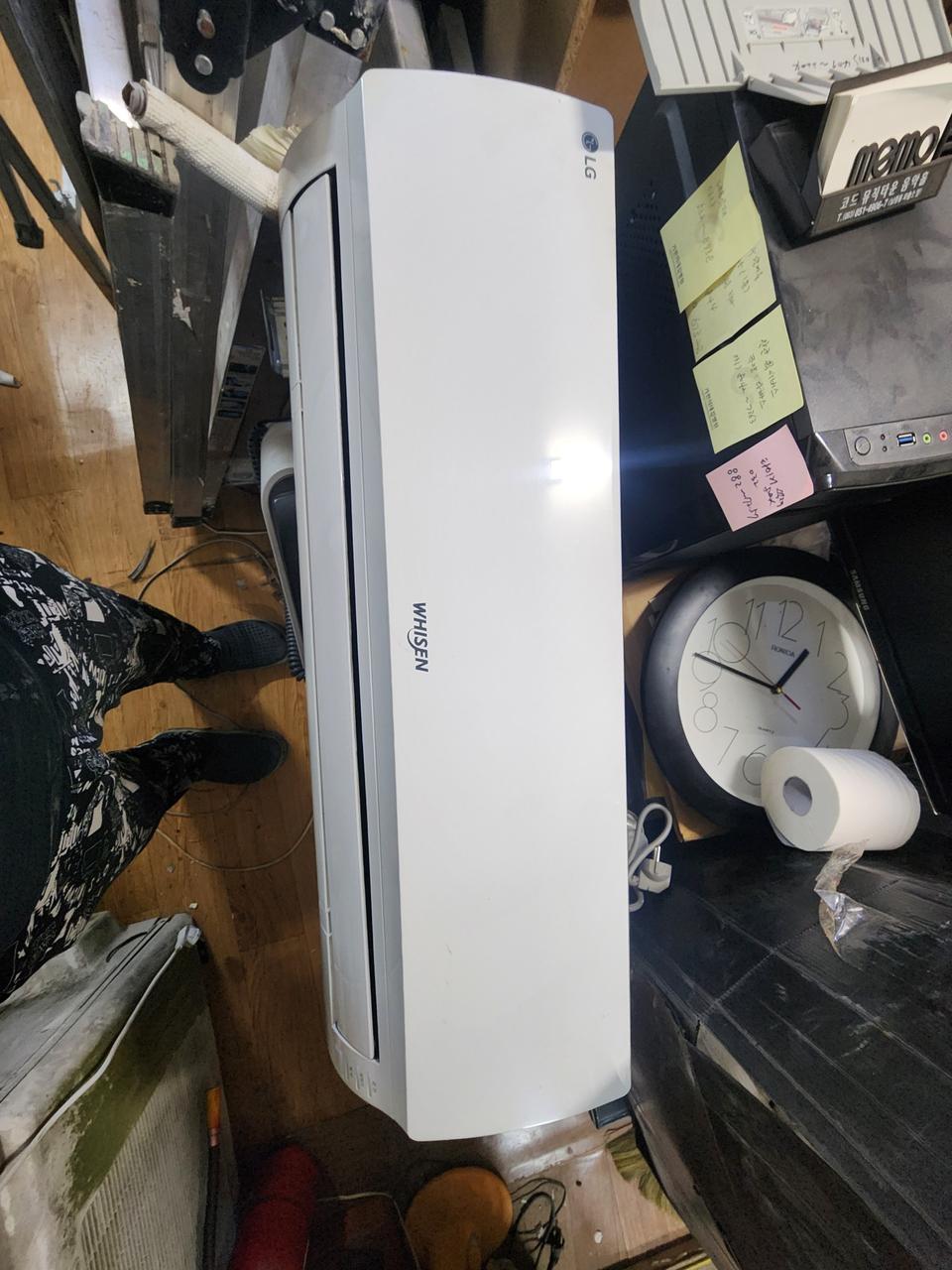 LG휘센 벽걸이 6평형 에어컨 두대 팝니다.한대당 가격 입니다.