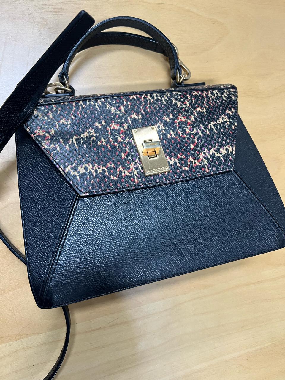 쿠론 투톤 토트백 크로스백