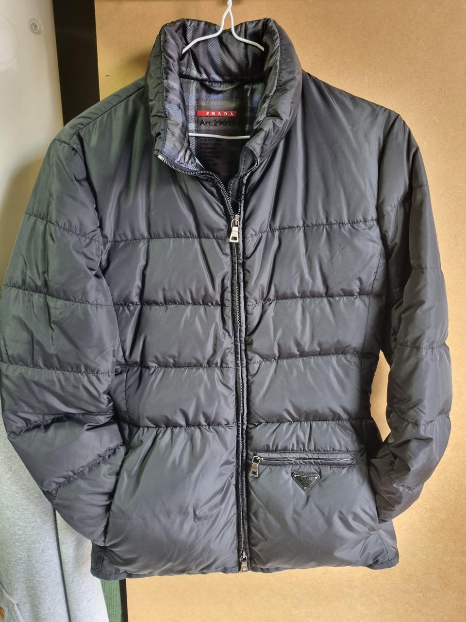 프라다 여성 패딩