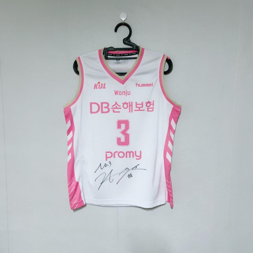 빈티지패션과 험멜 DB 허웅 친필싸인 핑크 유니폼 농구 나시