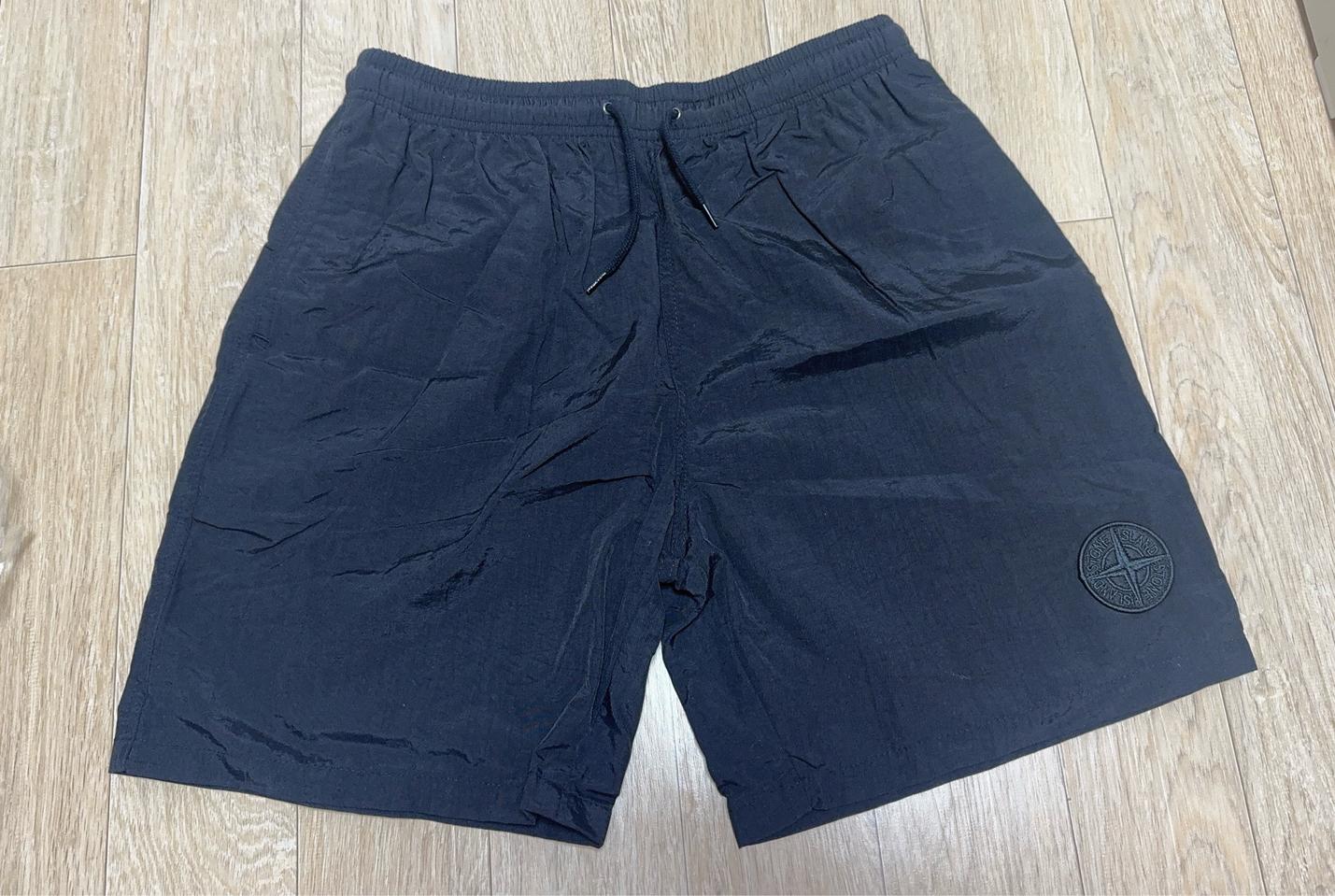 스톤아일랜드 반바지 일상복 새상품  싸게 팝니다