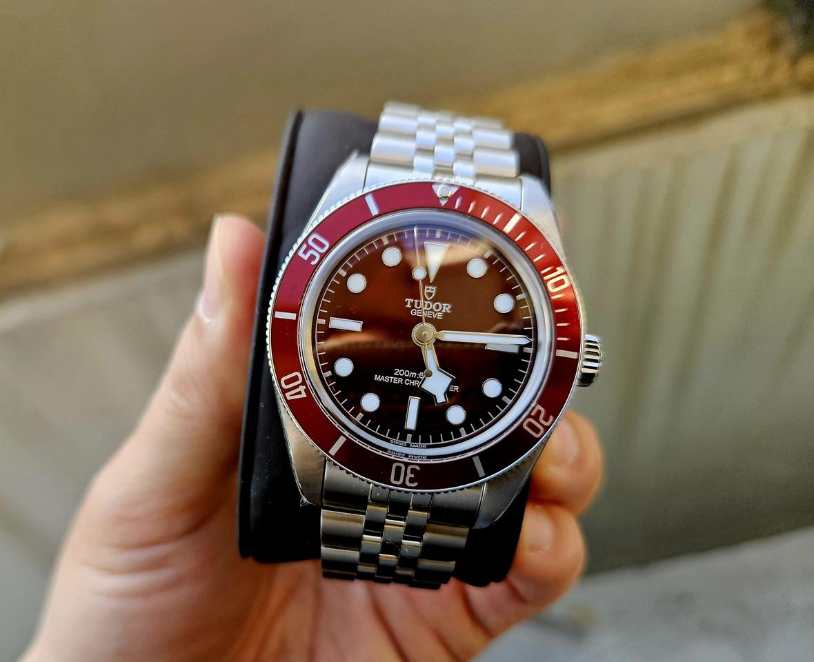 튜더 블랙베이 58 버건디 39mm 주빌레버전 팝니다.(신제품)